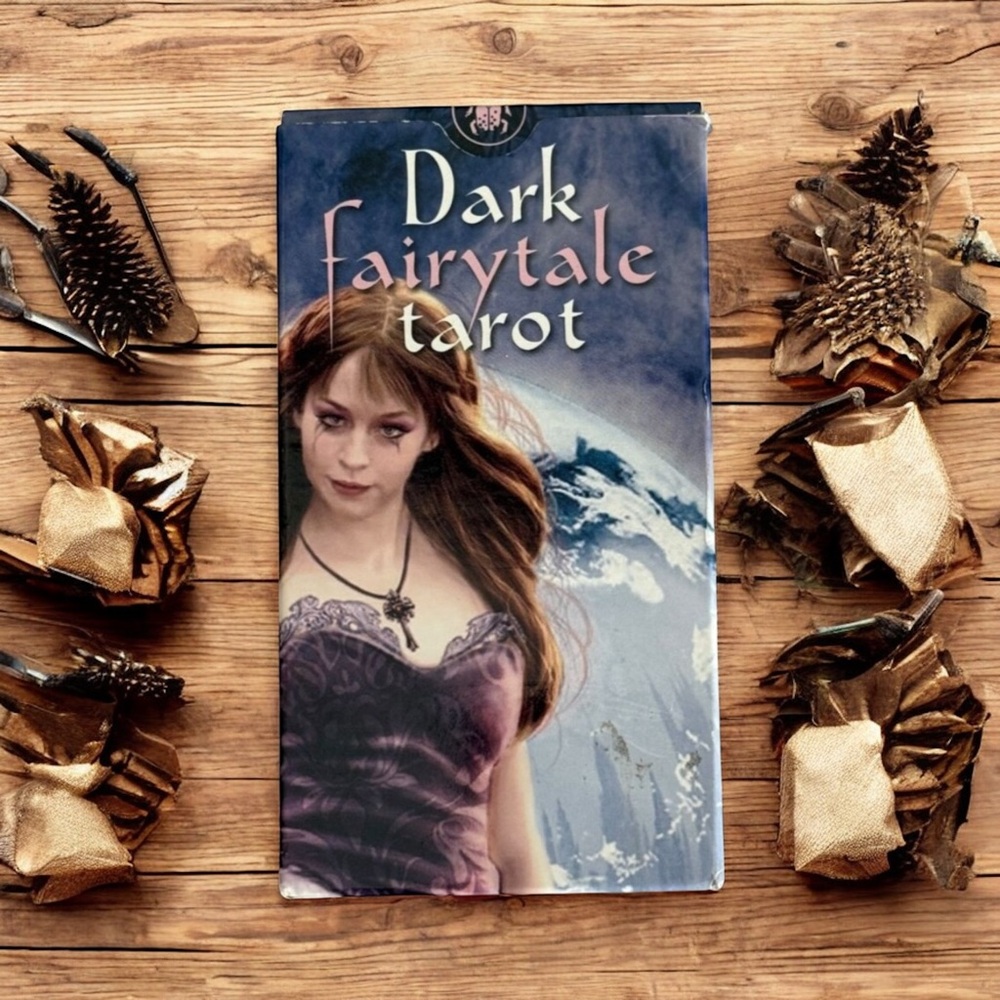 Dark Fairytale Tarot Deck 78 Cards Booklet Included Lo Scarabeo Gothic NEW